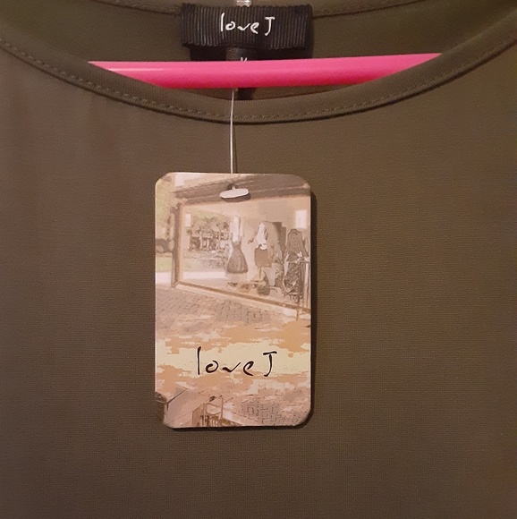 Shirt - Picture 2 of 4